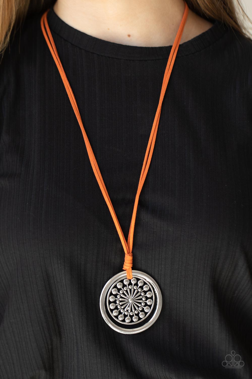 One Mandala Show Orange