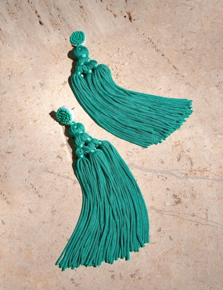 Tassel Up